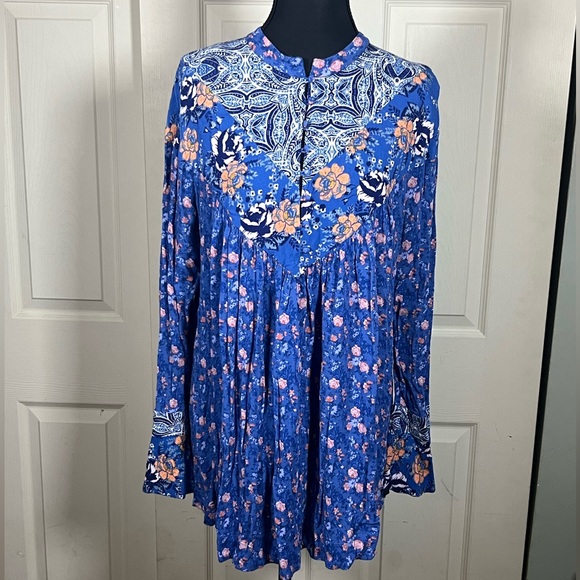 Free People Tops - ✨ Free People Blue Floral Tunic Top Boho Mixed Print Long Sleeve M